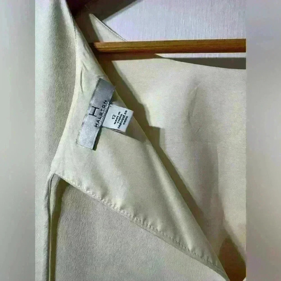 NWOT Halston crepe cream dress - Picture 4 of 4